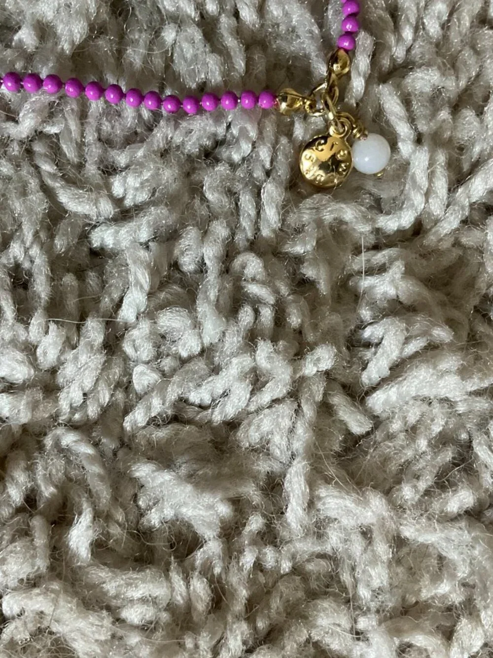 J.CREW CREWCUTS RUBBER ELEPHANT PENDANT NECKLACE. PINK.